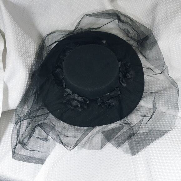 STUNNING BLACK FELT W/NET & ROSES WIDE BRIM HAT! MOURNING CHIC! SZ M - Picture 9 of 9